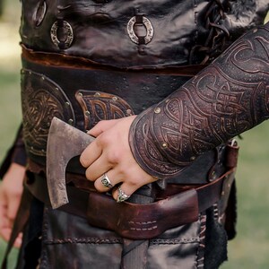 Armure viking d'Asbjorn Hommes du Nord armure en cuir pour GN et événements médiévaux, armure faite main, Ragnar des Vikings, cosplay berserker celtique image 8