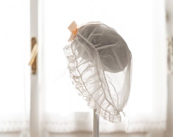 Organza and lace cap