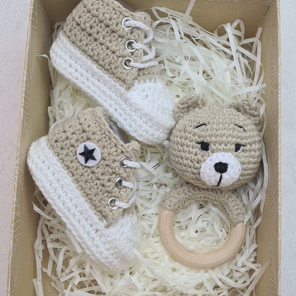 knitted shoes for babies