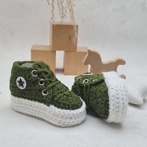 Knitted shoes for babies, crocheted sneakers, baby booties, newborn gift, baptism gift, baby shower gift, birth gifts image 2