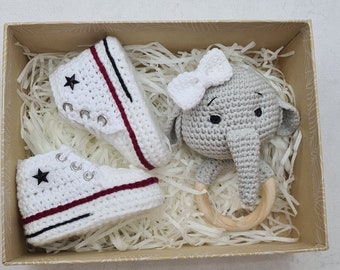 Chaussures tricotées pour bébé, baskets au crochet, chaussons bébé, cadeau naissance, cadeau baptême, cadeau baby shower, cadeaux naissance