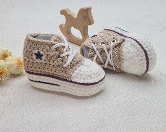 Knitted shoes for babies, baby booties, newborns, baby shoes from 0-3,3-6,6-9,9-12 months, gift, baptism, birthday, sneakers.