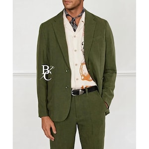 Men’s Olive Green Linen Suit Modern Two-Piece Set Featuring Tailored Blazer and Trousers for Casual Chic Summer Styling Resort Events.