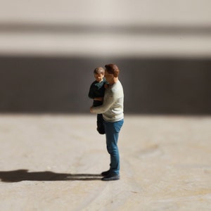1:87 Father and son creative scene macro shot miniature model
