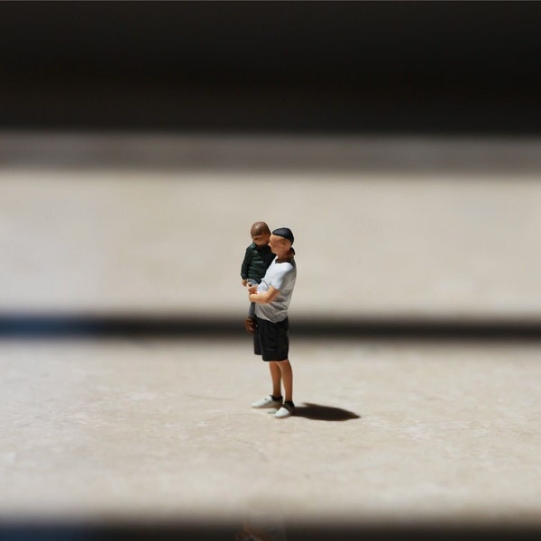 1:87 Vater und Tochter kreative Szene Makroaufnahmen Miniaturmodell