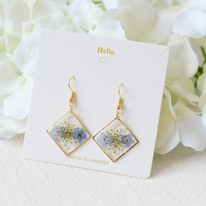 Forget me not dried flower earrings, 18K handmade pressed flower epoxy resin earrings, blue floral dangle drop earring, perfect gift for her