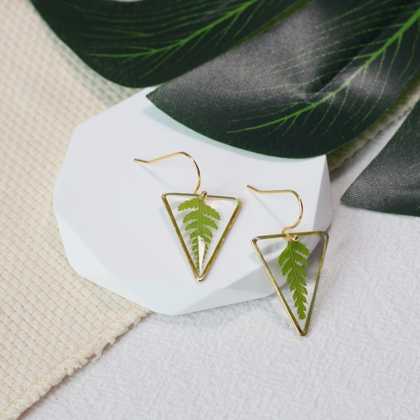 18K Gold handmade green leaves resin earrings, triangle real dried fern leaf jewelry, leaf dangle drop earrings, perfect birth gifts for her