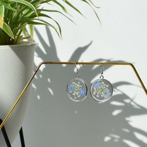 Forget me not dried flower earrings, handmade pressed flower epoxy resin earrings, dangle drop earrings, floral earring,perfect gift for her