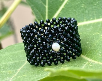 Black Onyx Masai Beaded Ring with Single Natural Pearl, Single Pearl Ring, Black Onyx and Pearl ring, Woven Beaded Ring, Onyx Gemstone Ring