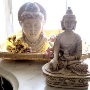 Sitting Buddha resin statue, face Buddha figure, decorative figure of buddha, buddhist Hinduist statue decor, Buddha religious statue