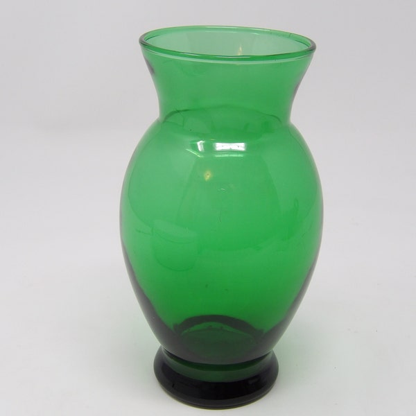 Vintage Emerald Green Glass Vase 6 1/2" H x 3" W