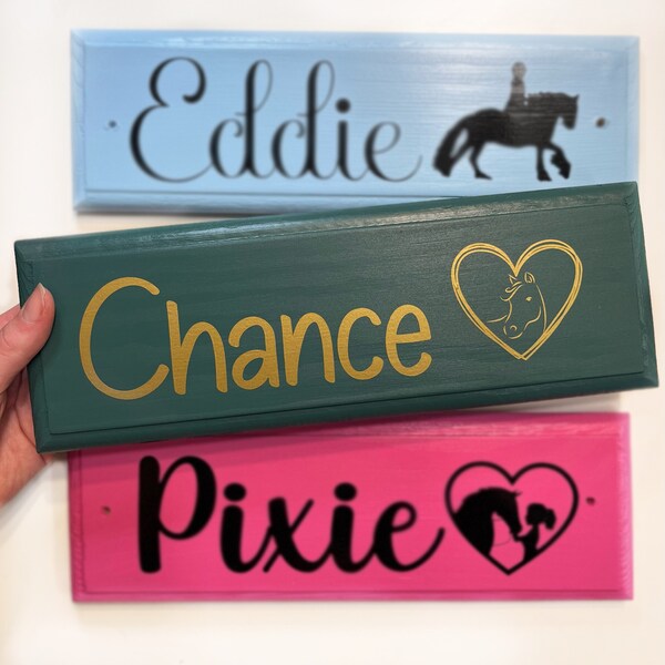 Stable name plaques | Stable name plates | Stable name signs | Stable door plaques | Stable door plates | Stable door signs