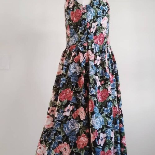 Item N 19. Summer cotton retro dress, shops size 8.