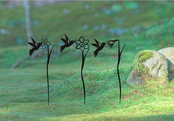 Hummingbird Garden Stakes: Metal Art, CNC Plasma Laser Cut (DXF File)
