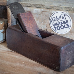 Vintage 8&quot; Wooden smothing plane, with 1 3/4&quot; Thos. Ibbotson blade and Buck chip breaker.