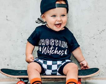 GHOSTING WITCHES Boys Halloween T-Shirt, kinderen Halloween shirts, Halloween shirt jongens, pompoen patch tee, jongens Halloween kleding, spook shirt