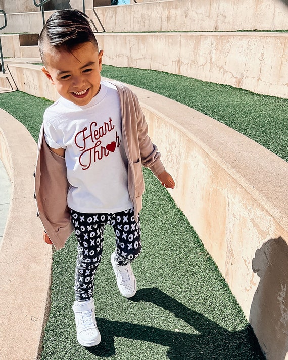 HART THROB Peuter Jongens Shirt peuter jongens tshirts jongen kleding jongens shirts 2t 3t 4t leuke baby jongen kleding jongens Valentijnsdag tshirts Etsy Nederland