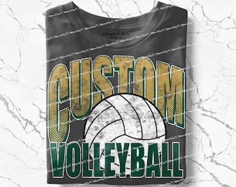 Könnte beinhalten: Dunkelgraues T-Shirt mit einem Volleyball-Design. Das Shirt hat das Wort "CUSTOM" in Gold und Grün, mit einer weiß-schwarzen Volleyball-Grafik. Unter dem Volleyball steht das Wort "VOLLEYBALL" in Grün.