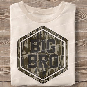 Camo Big Bro png, camouflage patch jongens, mannen, vader, opa, jacht vissen old school camouflage, kinderen png digitale download sublimatie DTF DTG clipart