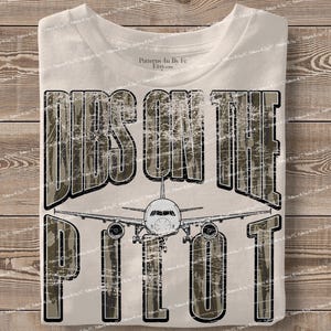 Pilote femme PNG camouflage avion chemise aviation pilote femme cadeau chemise pilote petite amie camouflage sweat Design Sublimation téléchargement numérique