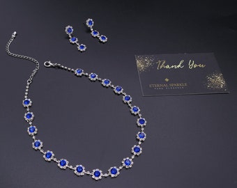 Conjunto de collar y pendientes de plata con pedrería, joyería nupcial