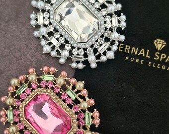 Vintage style crystal and pearl oval brooch