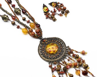 Colgante redondo de resina de color amarillo miel, collar de varias hebras de madera auténtica y piedra, joyería