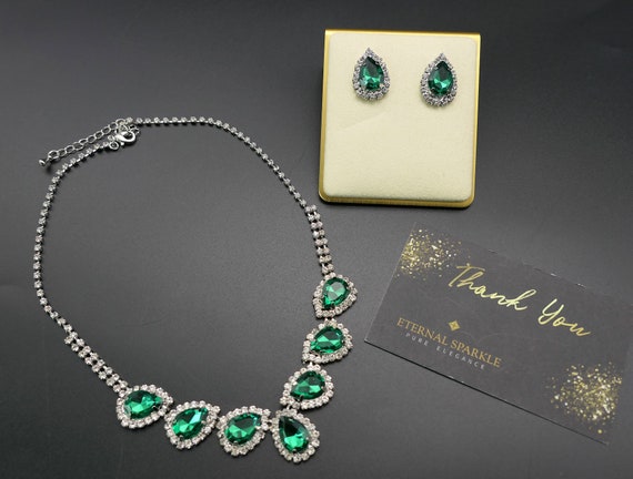 Bridal Emerald Green  teardrop necklace earrings set