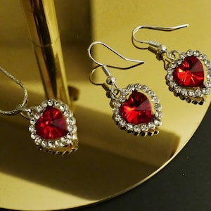 CZ Titanic Heart Pendant Necklace Earrings set