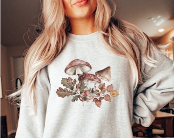 Mushroom Sweater, Cottagecore Clothing, Mushroom Crewneck, Botanical Shirt for her, Goblincore Clothing, Mushroom Sweatshirt, Light Academia