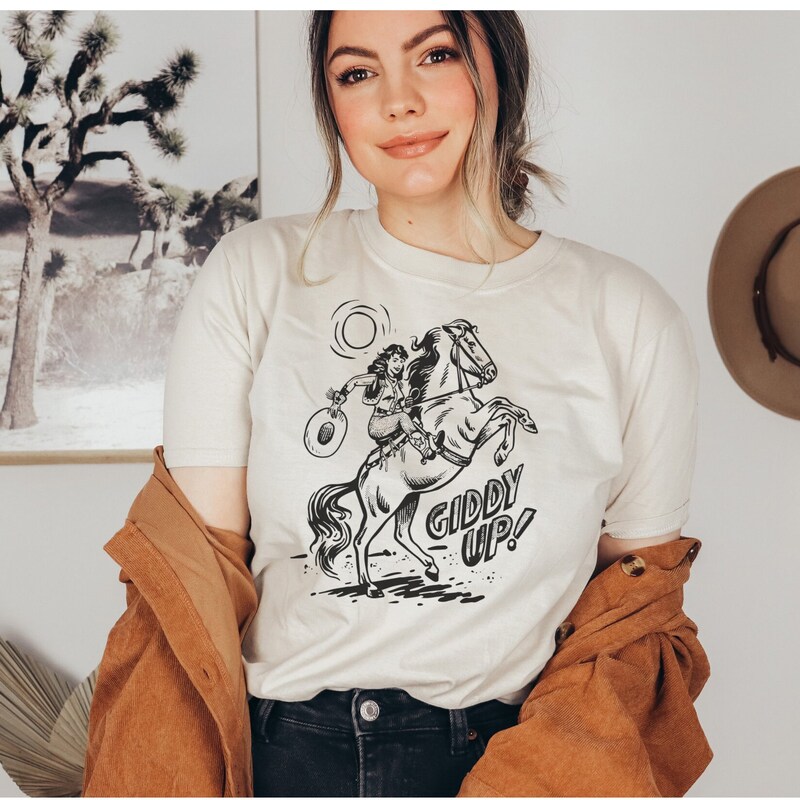 Giddy Up Twisted Rope Graphic Sweatshirt