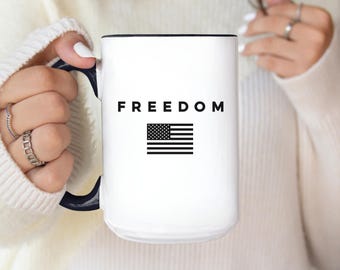 Taza de café "Libertad", "Apoya a Charlie", bandera estadounidense, libertad y justicia, derechos humanos, libertad de expresión, activista de la Primera Enmienda de EE. UU.