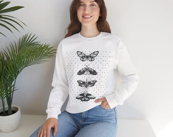 Botanical Butterfly Sweatshirt, Cozy Unisex Crewneck, Ideal Gift for Nature Lovers, Casual Style, Spring Fashion