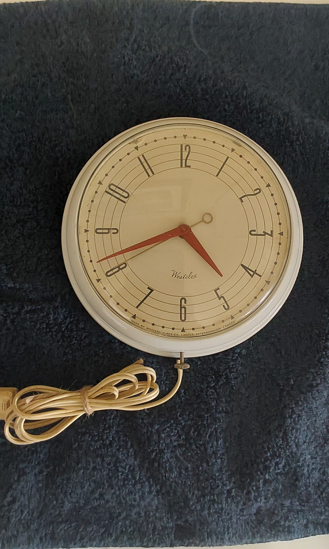 Westclox Oracle Electric Wall Clock Etsy