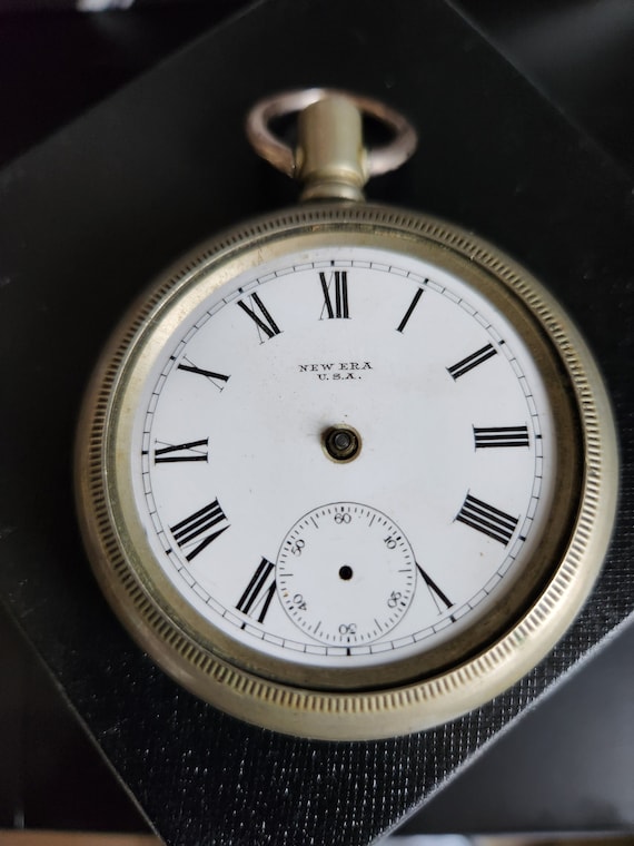 1906 New Era pocket watch ( for parts or rebuild) Gem
