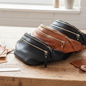 Handmade Cow Leather Crossbody Fanny Pack: Dual Zipper Travel Pouch image 2