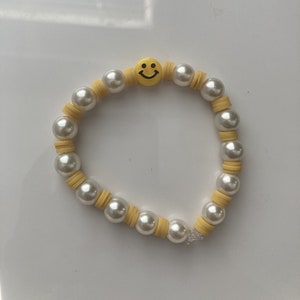 Preppy smile bracelet
