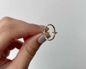 Medium Open Oval Ring, Gold Filled Ring, Ring for Her, Hammered Ring, Minimalist Ring for Her, Gift for Her, Cute Ring for Women