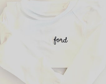 Camiseta de protección solar con monograma para bebés y niños pequeños