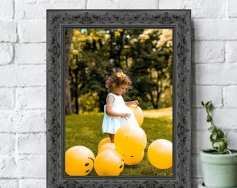 Galería de marcos de fotos antiguos adornados en negro para pared