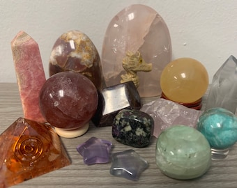 Crystal Mystery Box – Unique Towers, Spheres & Carvings