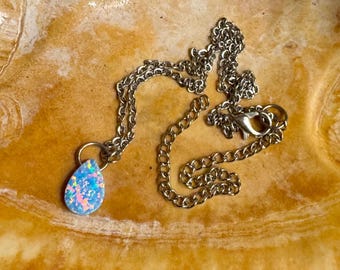 Blue Lab Opal Crystal Hanger Choker Verstelbare lengte zilveren ketting