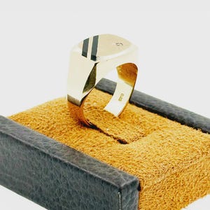 Men&#39;s Onyx Inlayed Natural Diamond Ring in 14k Yellow Gold