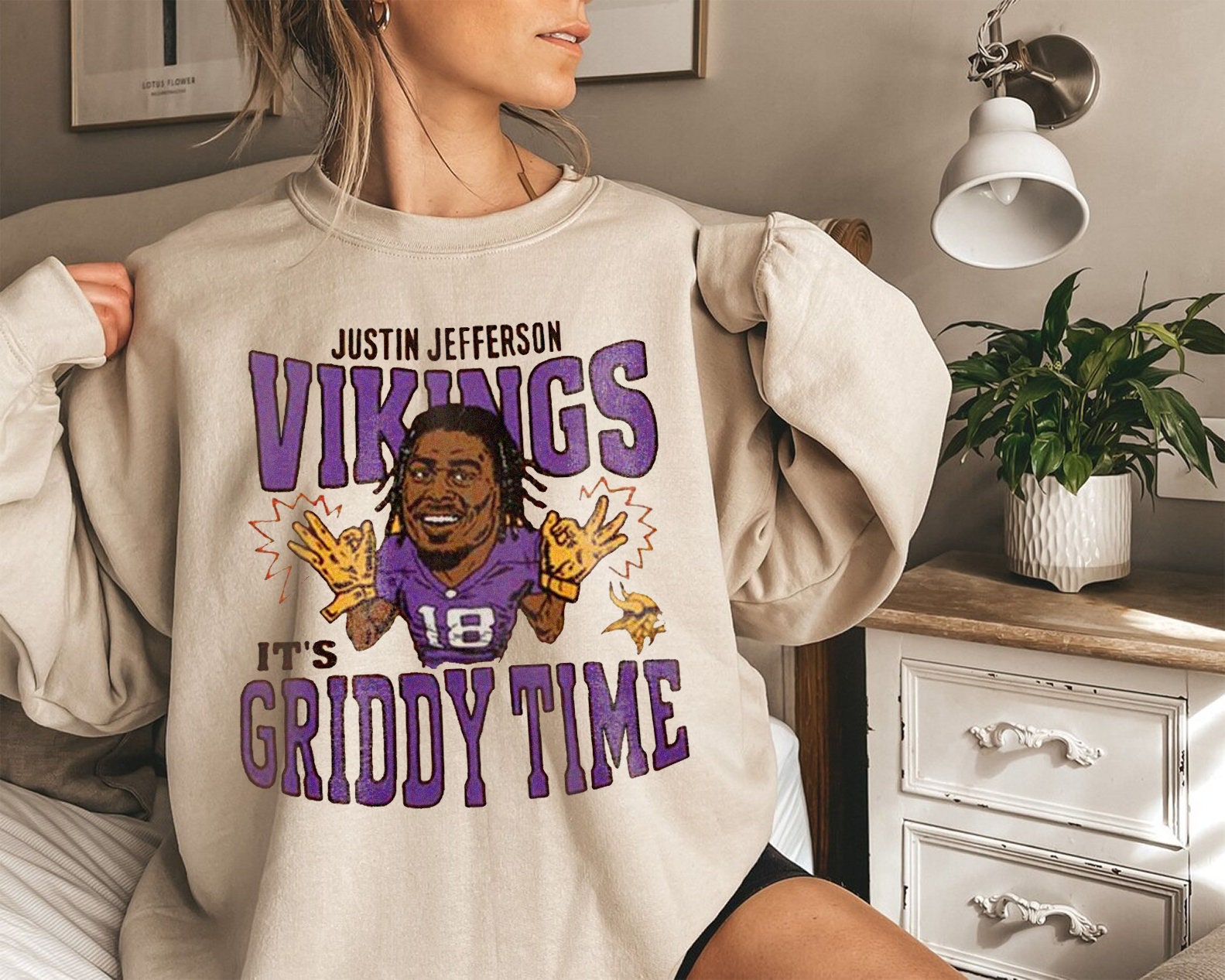 Discover Justin Jefferson It's Griddy Time Sweatshirt