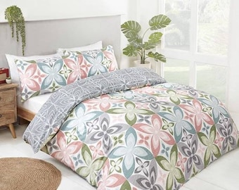 Florence Double. Printed in calming colours, this design will bring harmonmy to any bedroom. Bright set perfect for spring & summer