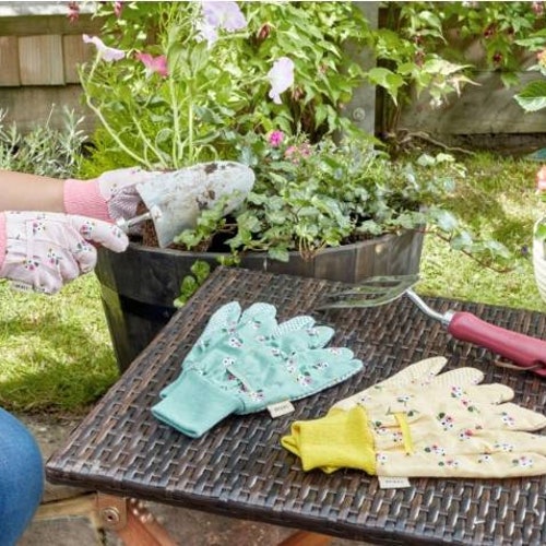 Barebones Living Classic Leather Work Gloves Home & Living Outdoor & Gardening Garden Gloves & Aprons 