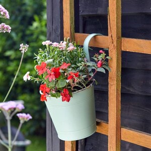 Fence plant pots deals