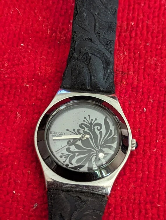 Reloj Swatch Irony con correa de cuero grabada Swatch Coleccionable Vintage Joyeria divertida Unisex Etsy Espana