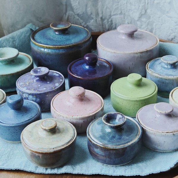 One Hand-thrown Ceramic Sugar, Salt, Tea, or Jewelry Jar with Lid