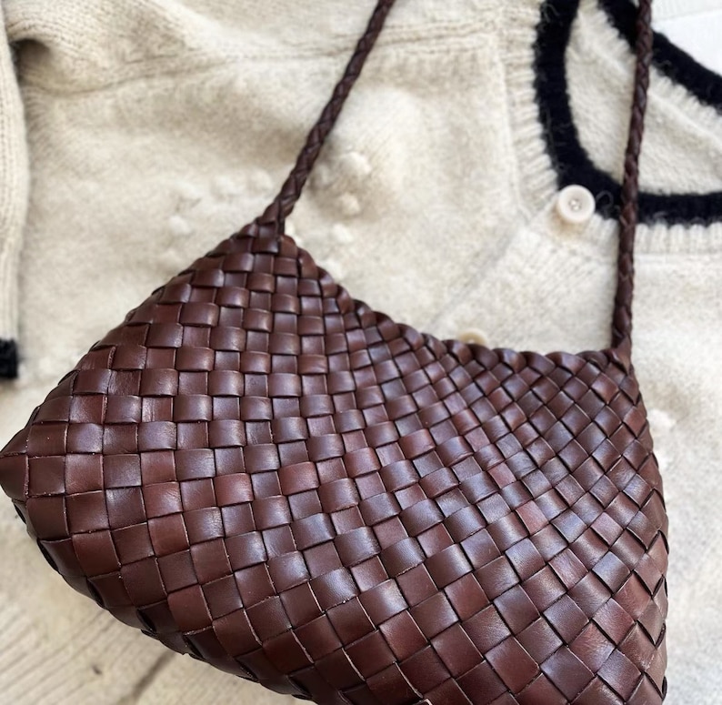 Bolso de mano de cuero tejido hecho a mano, bolso HOBO para damas tejidas a mano, bolso de vacaciones de verano coffee
